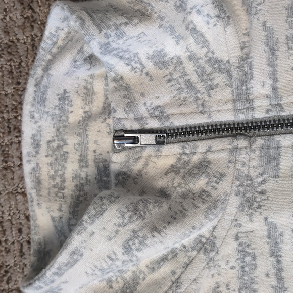 Zyia Jacket - Picture 5 of 7